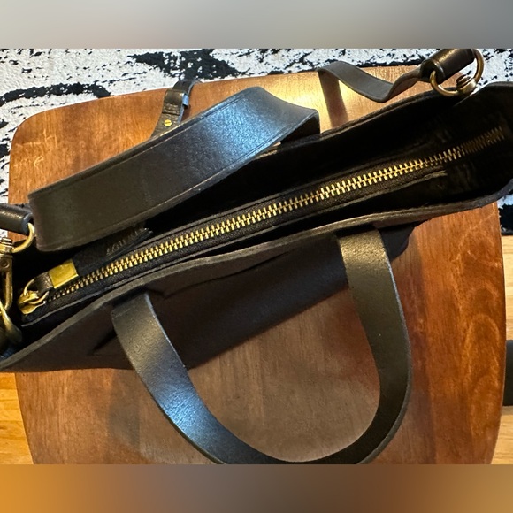 Madewell Purse - The Zip-Top Small Transport Tote - Picture 6 of 6